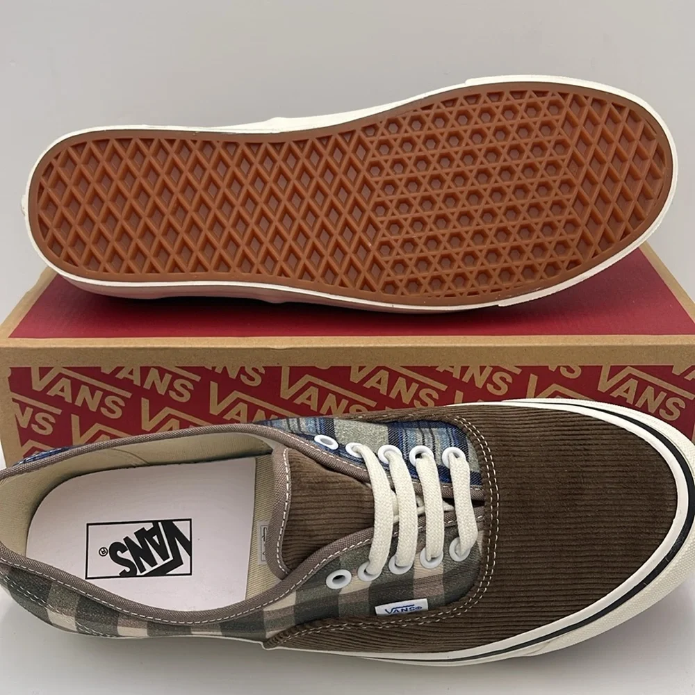 Authentic 44 D
Anaheim Factory 0g Cord/Pewter
VN000581NU Sneakers - Picture 3 of 16